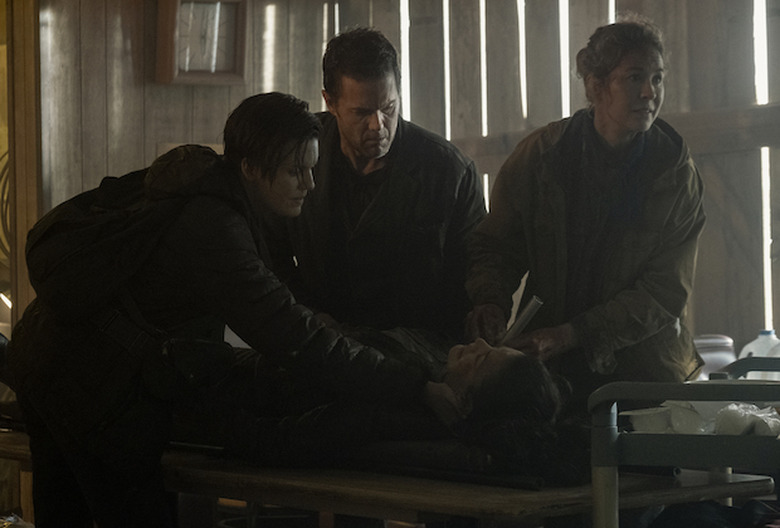 fear the walking dead season 5 photos