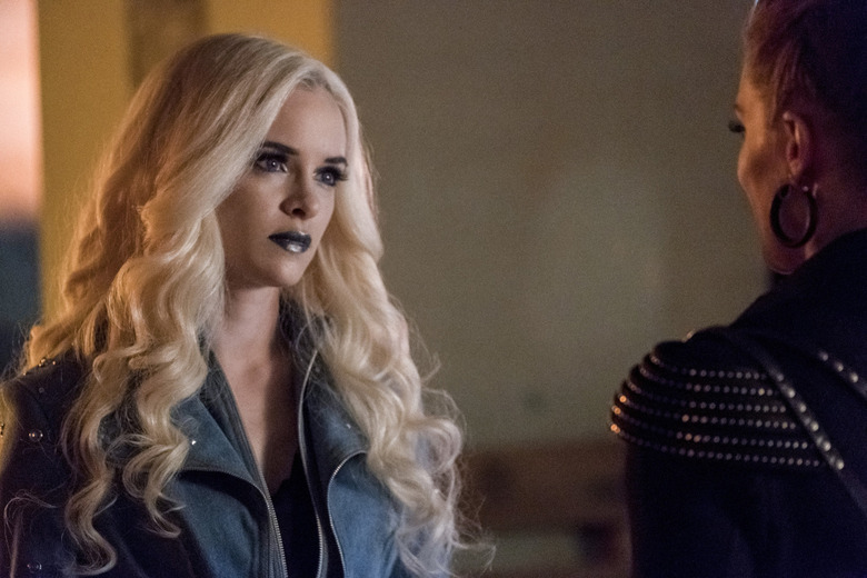 The Flash Season 4 Photos