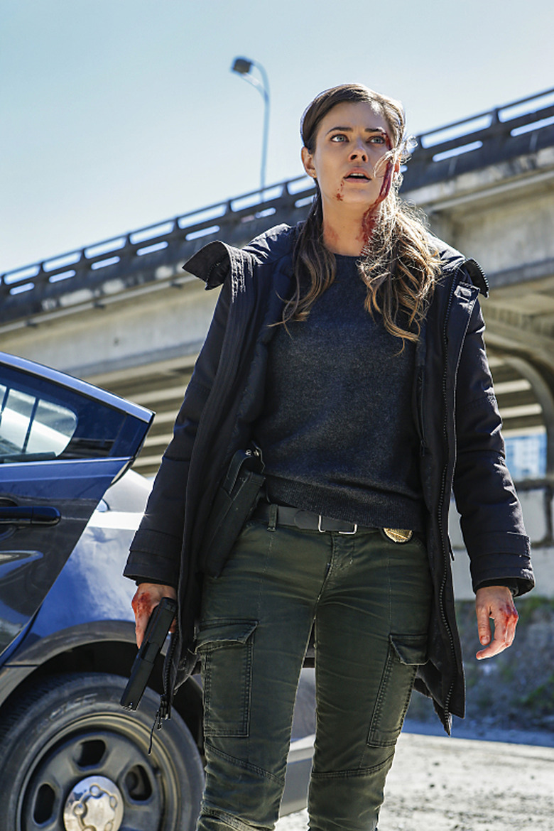 frequency-season-1-photos-4