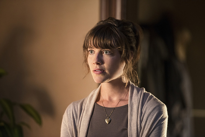 frequency-season-1-photos-7