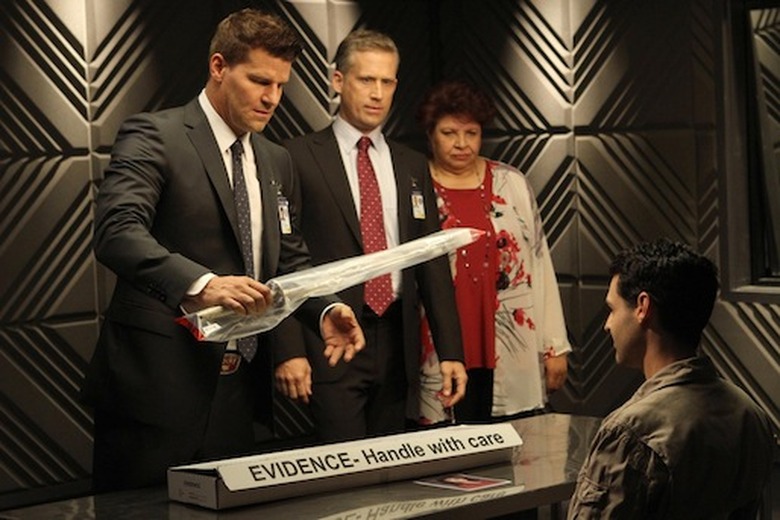 Bones-Ep801-The_future_in_the_past_sc-48_0003