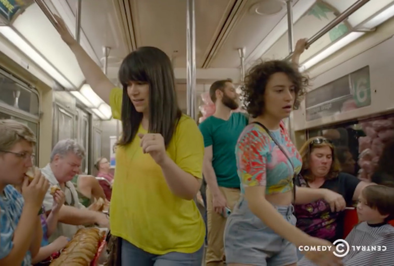 funniest-tv-moments-2015-broad-city-subway