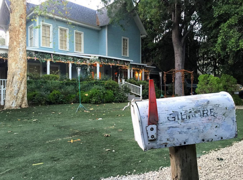 lorelai-gilmore-house-2