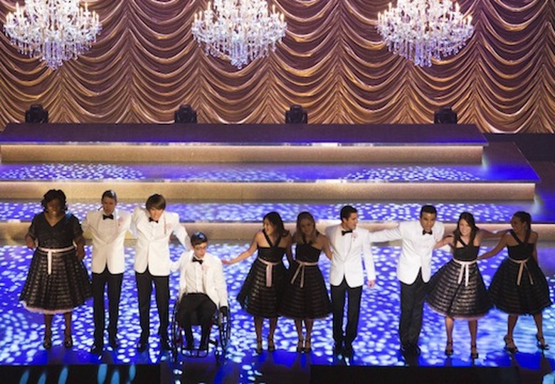 511GLEE_Ep511-Sc29_085