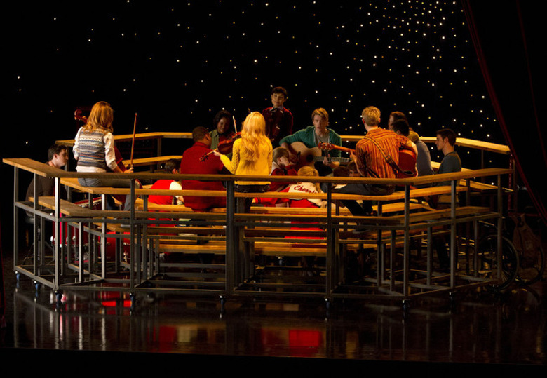 GLEE_Ep418-Sc49_033