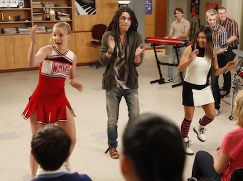 glee_17_brittany_dance_somebody