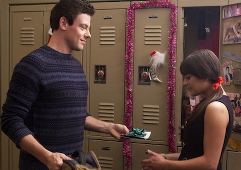 glee_9_finn_merry_christmas