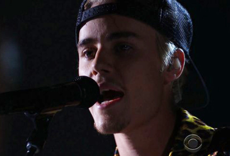 justin-bieber-grammys-2016