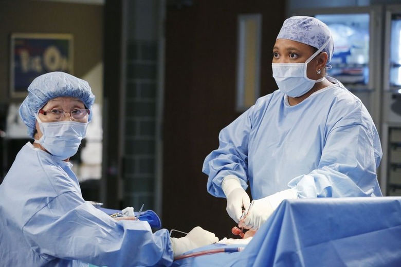 greys-anatomy-1207-04