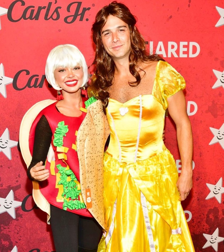 halloween costumes sarah hyland modern family
