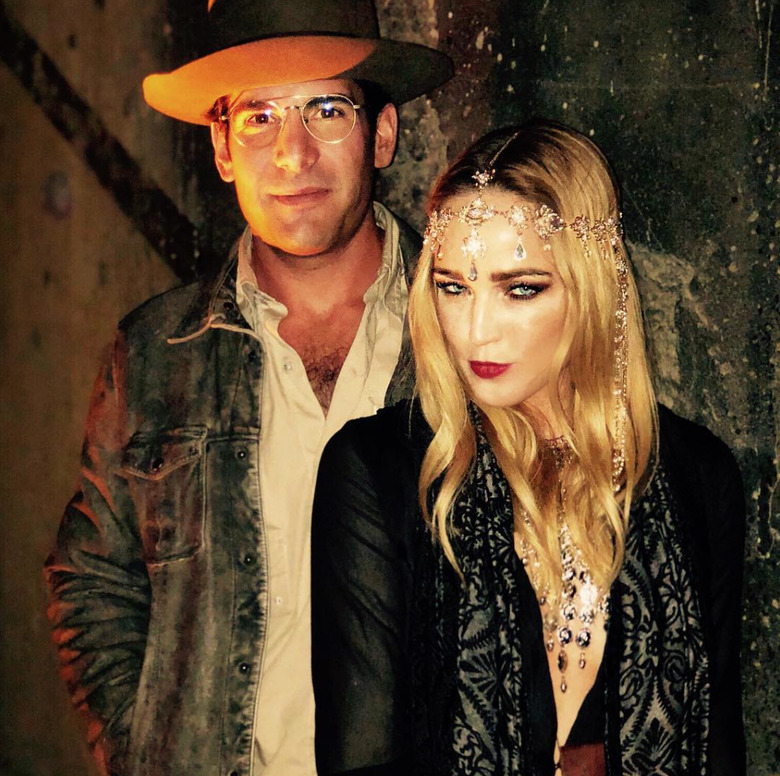 halloween costumes caity lotz legends of tomorrow