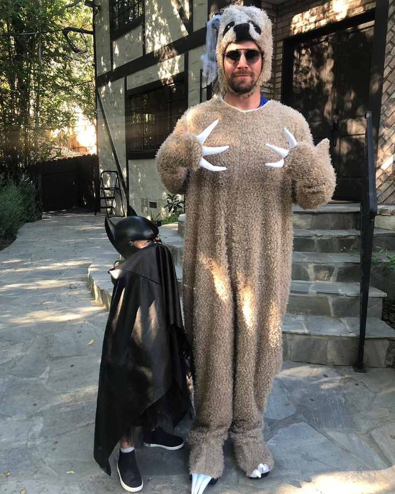 halloween costumes stephen amell arrow