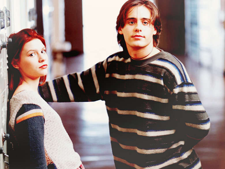 Hindsight 90s References