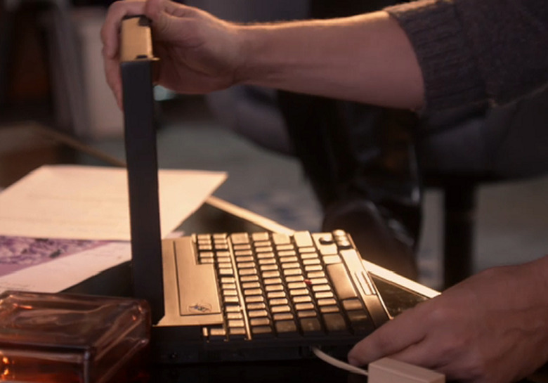 Hindsight 90s References