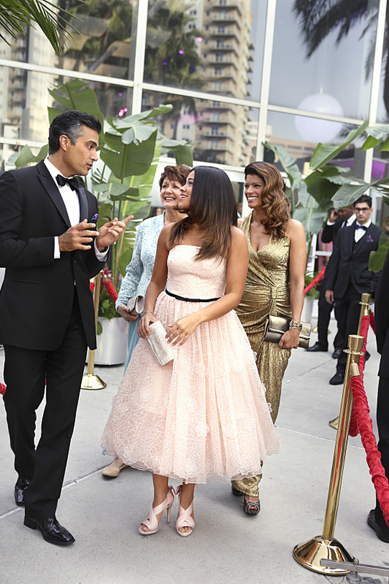 jane-the-virgin-season-1-photos (1)