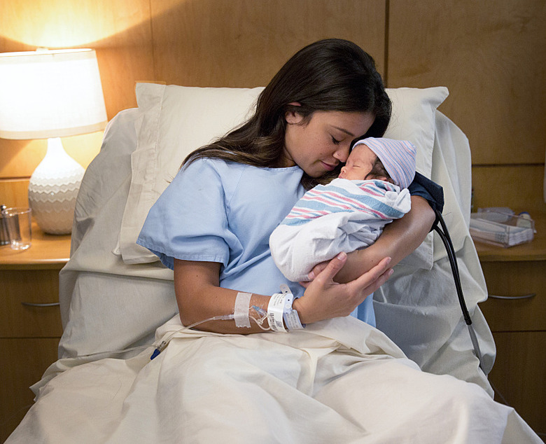 jane-the-virgin-season-1-photos (5)