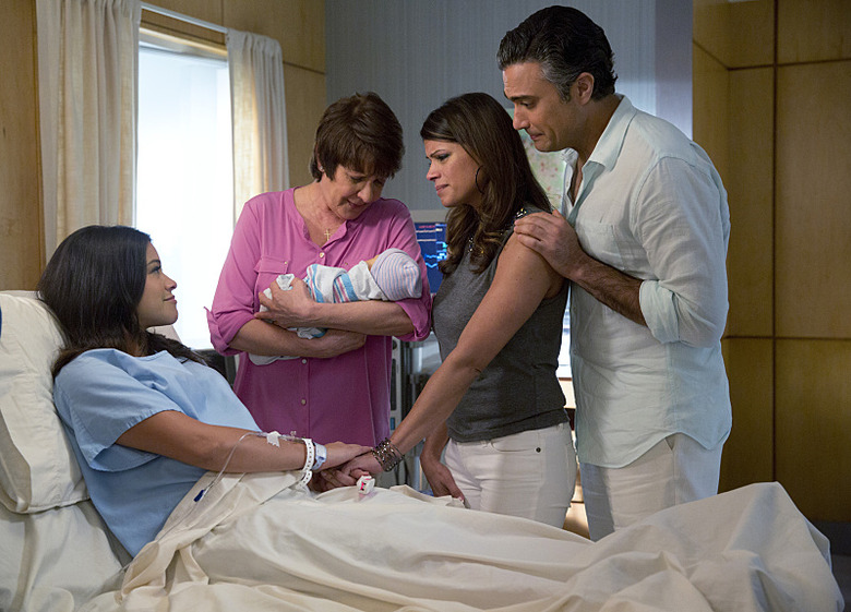 jane-the-virgin-season-1-photos (7)