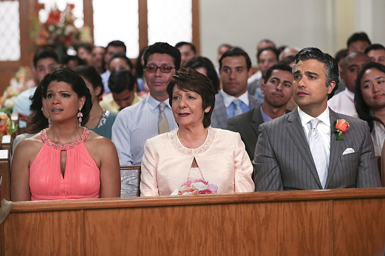 jane-the-virgin-season-2-photos (6)