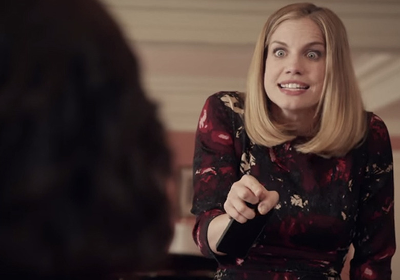 qotw-veep-amy-food-in-buckets