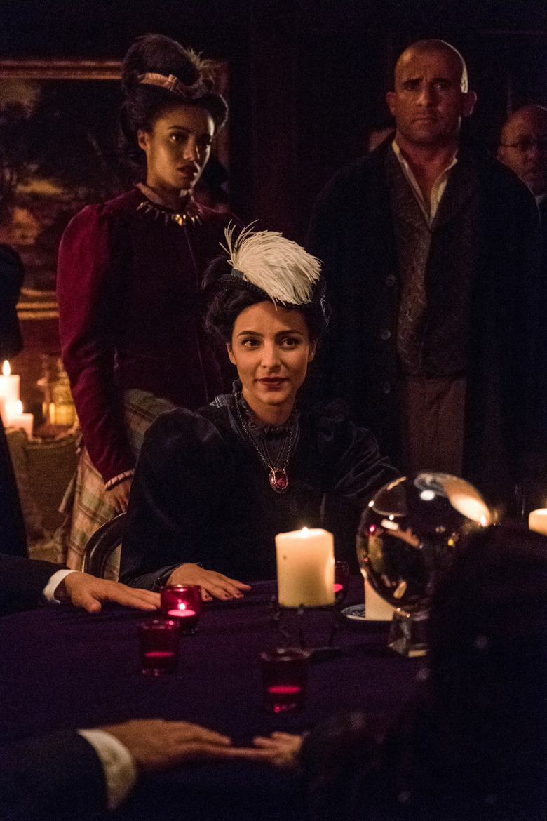 Legends of Tomorrow Season 3 Photos
