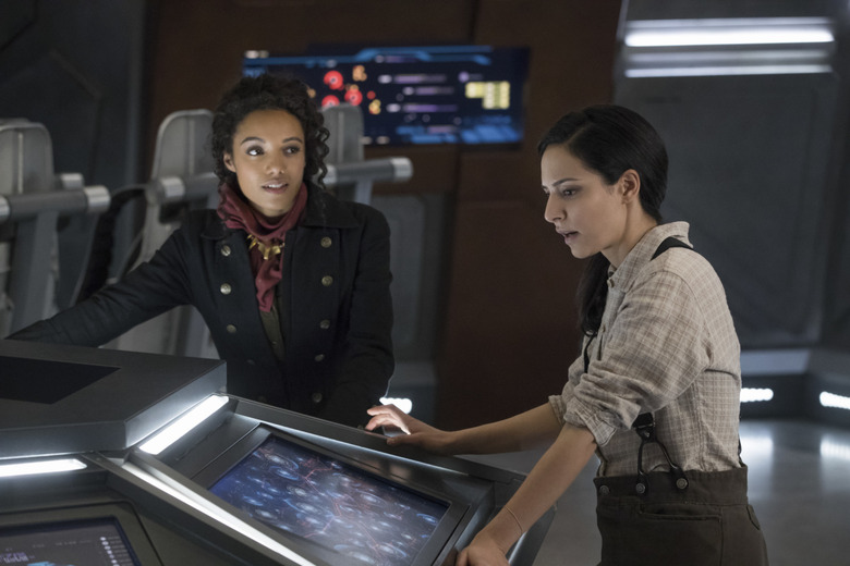 Legends of Tomorrow Season 3 Photos
