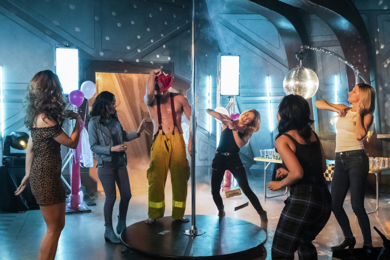 Legends of Tomorrow Season 5 Photos