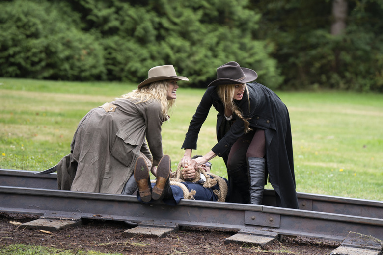 Legends of Tomorrow Season 5 Photos