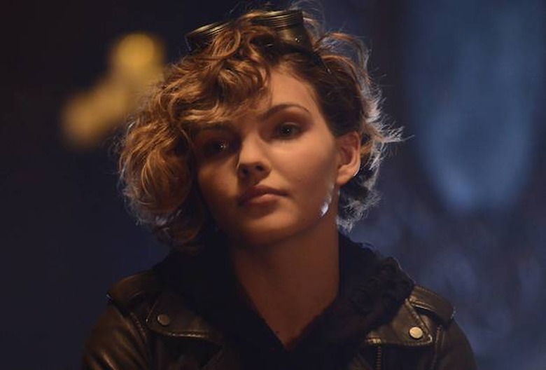 gotham-penguin-selina-cat-around-house-quote