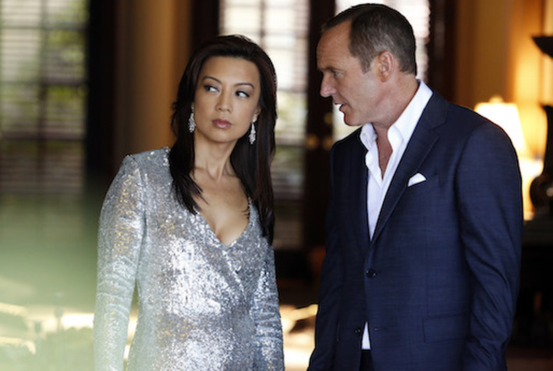 MING-NA WEN, CLARK GREGG