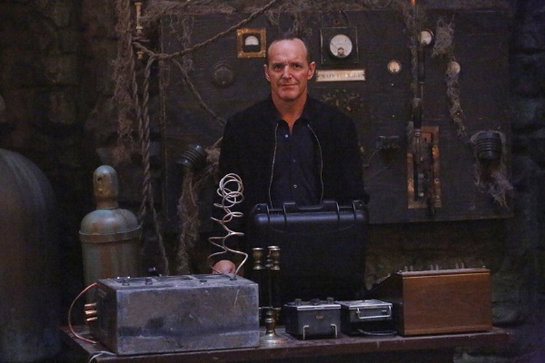 CLARK GREGG