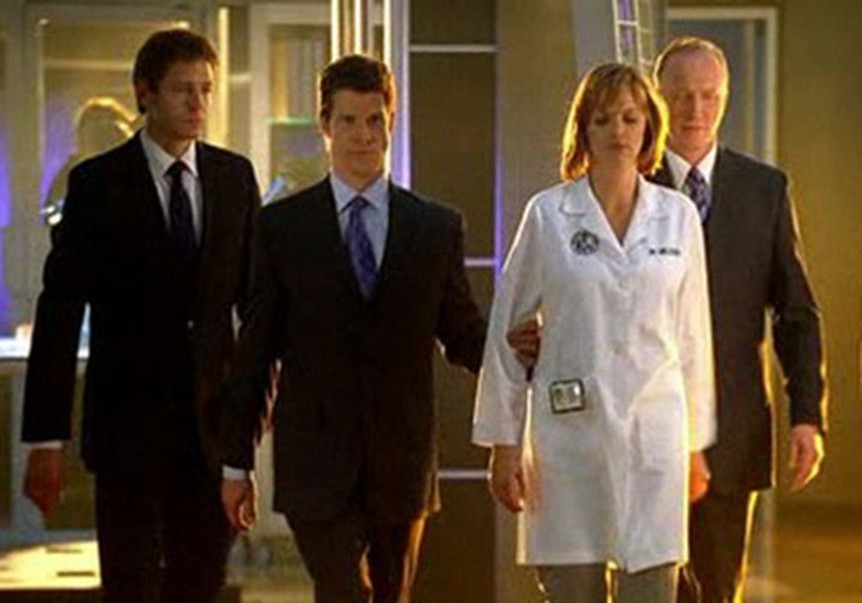 eric-mabius-csi-miami-memories-from-the-set