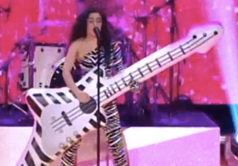 charli-xcx-mtv-movie-awards