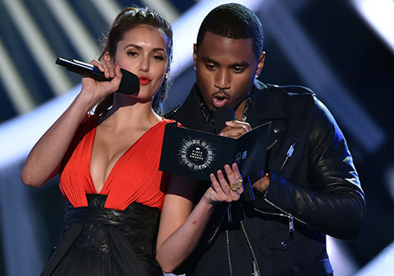 nina-dobrev-trey-songz-mtv-vmas