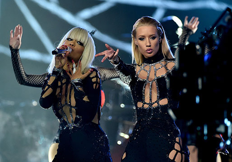 rita-ora-iggy-azalez-mtv-vmas