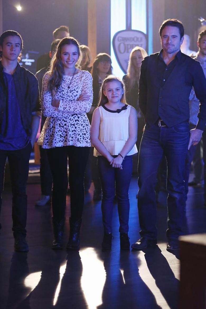 KEEAN JOHNSON, LENNON STELLA, MAISY STELLA, WILL CHASE