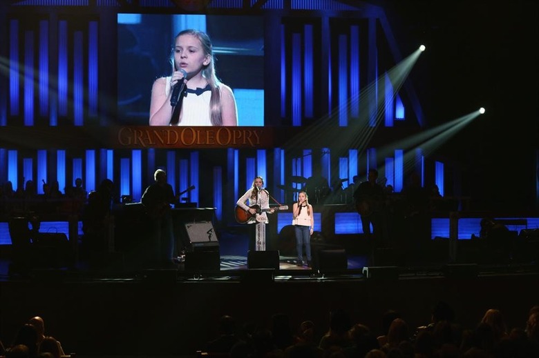 LENNON STELLA, MAISY STELLA