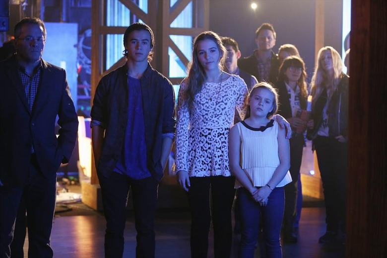 KEEAN JOHNSON, LENNON STELLA, MAISY STELLA