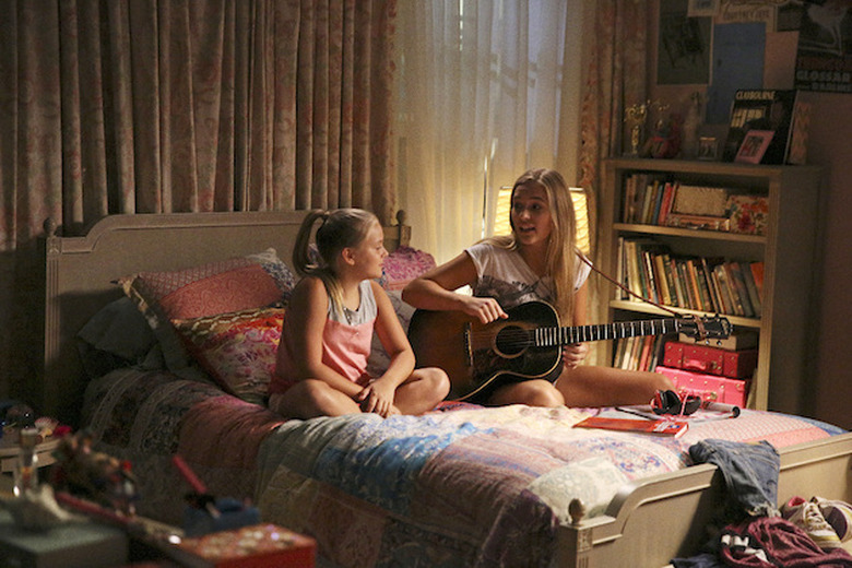 MAISY STELLA, LENNON STELLA