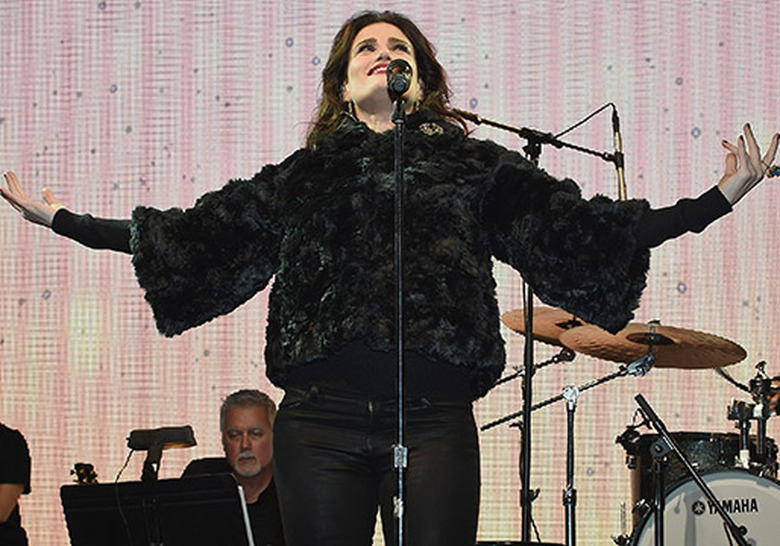 nye-idina-menzel-abc