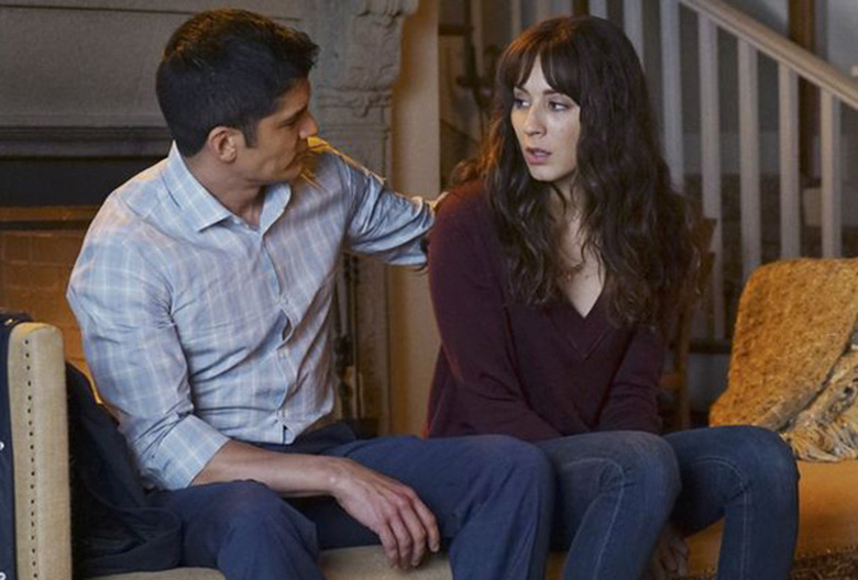 Nicholas Gonzalez Detective Marco Furey Pretty Little Liars