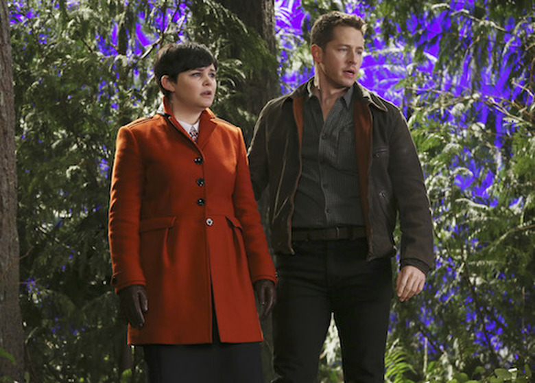GINNIFER GOODWIN, JOSH DALLAS