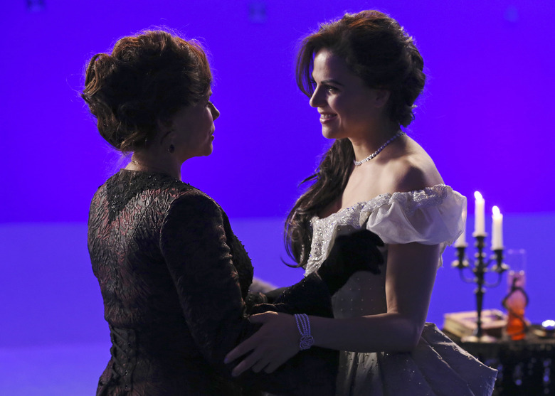 BARBARA HERSHEY, LANA PARRILLA