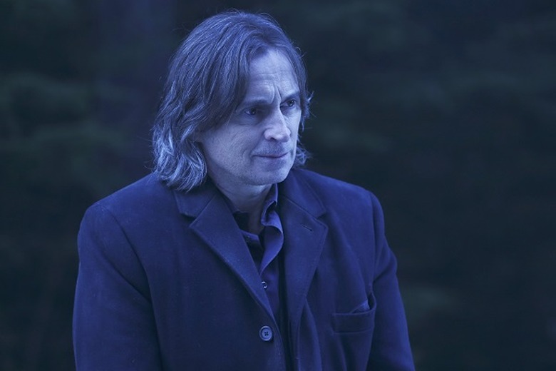 ROBERT CARLYLE