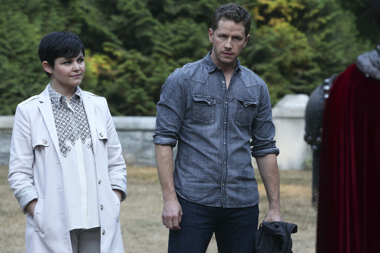 GINNIFER GOODWIN, JOSH DALLAS