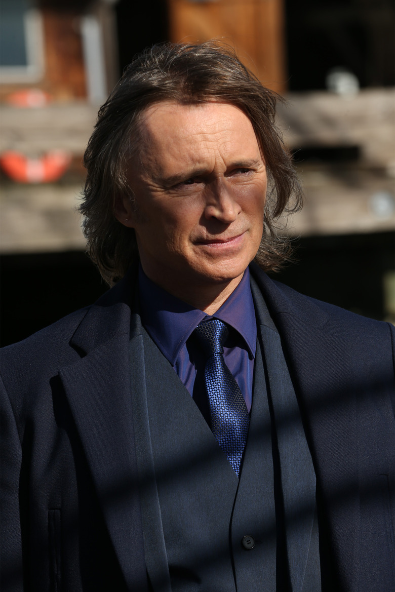 ROBERT CARLYLE