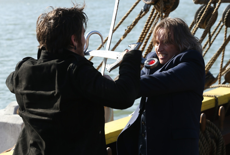 COLIN O'DONOGHUE, ROBERT CARLYLE