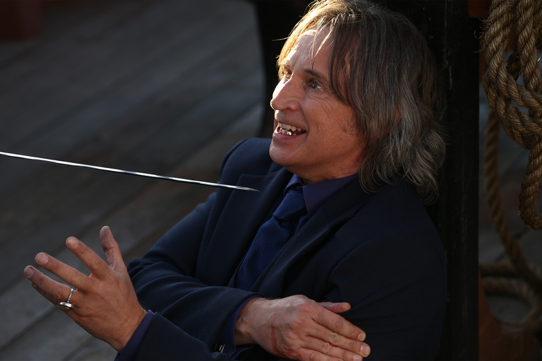 ROBERT CARLYLE