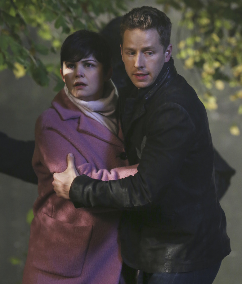 GINNIFER GOODWIN, JOSH DALLAS