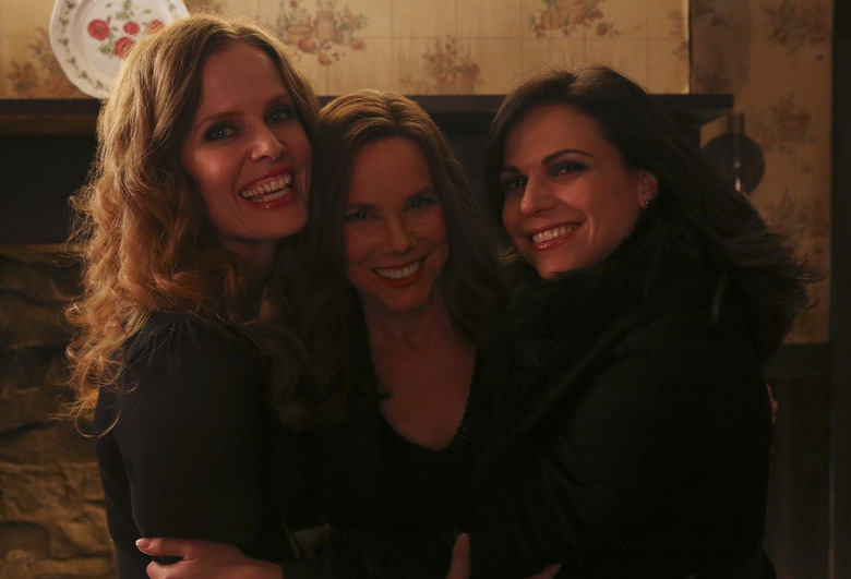REBECCA MADER, BARBARA HERSHEY, LANA PARRILLA