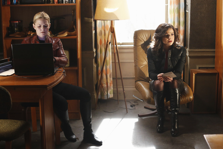 JENNIFER MORRISON, LANA PARRILLA